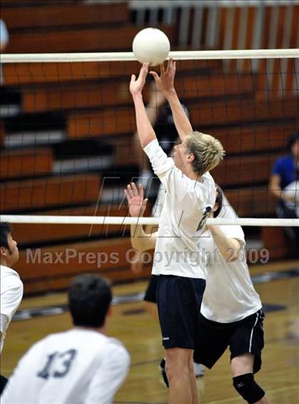 Thumbnail 3 in Salesian vs. St. Margaret's (CIF SS D5 Final) photogallery.