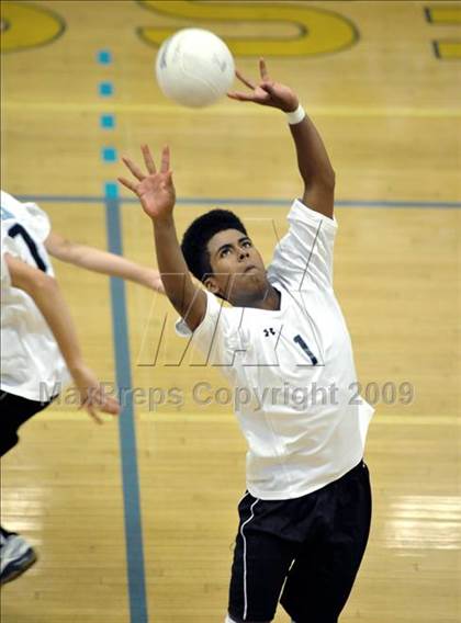 Thumbnail 1 in Salesian vs. St. Margaret's (CIF SS D5 Final) photogallery.