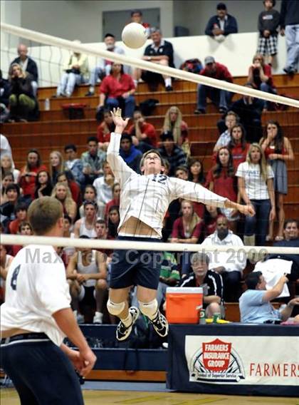 Thumbnail 1 in Salesian vs. St. Margaret's (CIF SS D5 Final) photogallery.