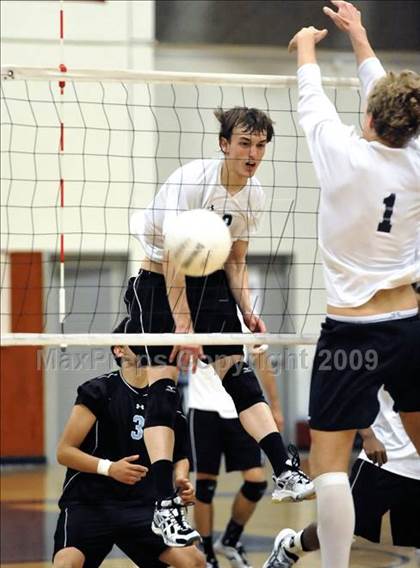 Thumbnail 1 in Salesian vs. St. Margaret's (CIF SS D5 Final) photogallery.