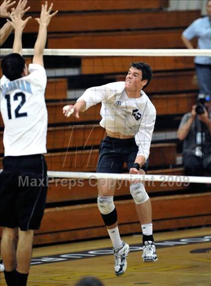Thumbnail 2 in Salesian vs. St. Margaret's (CIF SS D5 Final) photogallery.