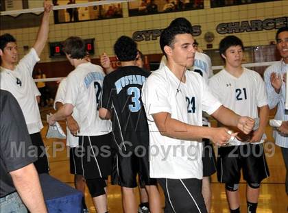 Thumbnail 3 in Salesian vs. St. Margaret's (CIF SS D5 Final) photogallery.