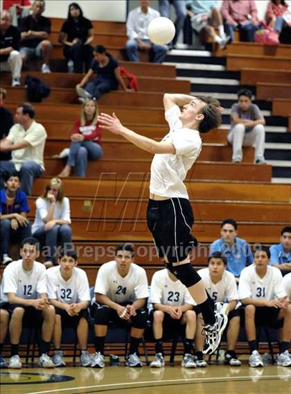 Thumbnail 1 in Salesian vs. St. Margaret's (CIF SS D5 Final) photogallery.