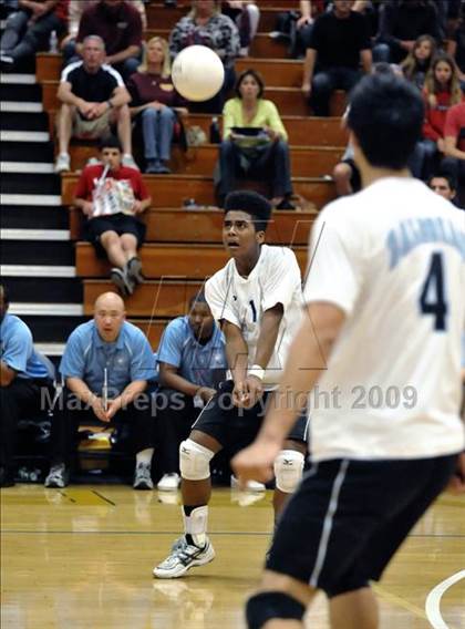 Thumbnail 2 in Salesian vs. St. Margaret's (CIF SS D5 Final) photogallery.