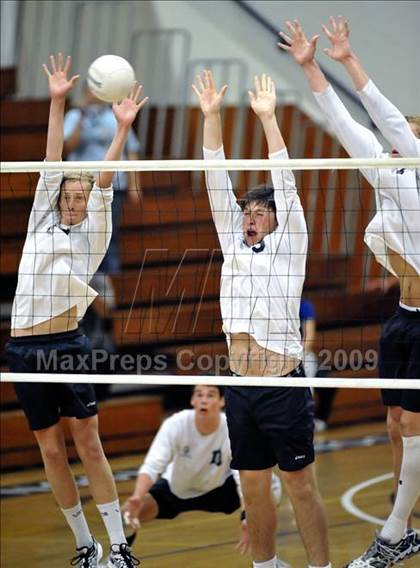 Thumbnail 1 in Salesian vs. St. Margaret's (CIF SS D5 Final) photogallery.