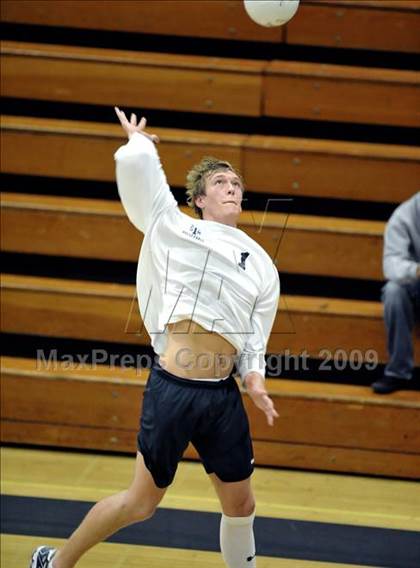 Thumbnail 3 in Salesian vs. St. Margaret's (CIF SS D5 Final) photogallery.