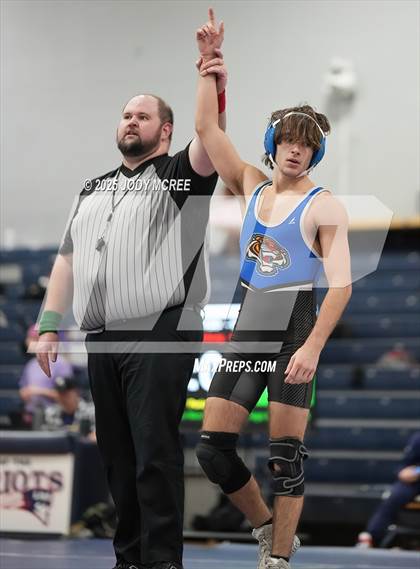 Thumbnail 2 in Lewisburg vs Saltillo photogallery.