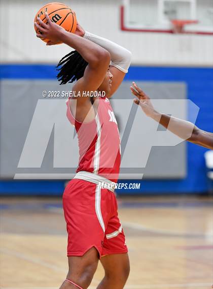 Thumbnail 3 in Olympia vs Bishop Snyder (Sunbash Tournament) photogallery.