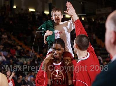 Thumbnail 1 in Jamesville-DeWitt vs Peekskill (NYSPHSAA Class A Semifinals) photogallery.