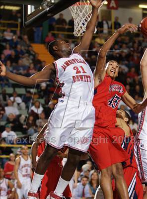 Thumbnail 1 in Jamesville-DeWitt vs Peekskill (NYSPHSAA Class A Semifinals) photogallery.