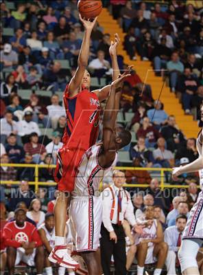 Thumbnail 3 in Jamesville-DeWitt vs Peekskill (NYSPHSAA Class A Semifinals) photogallery.
