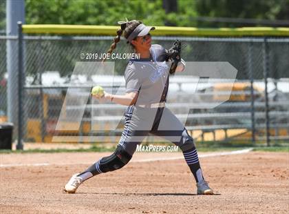 Thumbnail 2 in MacArthur [Douglas] vs O'Connor (UIL 6A Bi District) photogallery.
