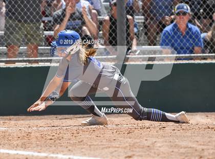 Thumbnail 3 in MacArthur [Douglas] vs O'Connor (UIL 6A Bi District) photogallery.