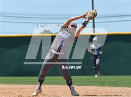 Thumbnail 2 in MacArthur [Douglas] vs O'Connor (UIL 6A Bi District) photogallery.