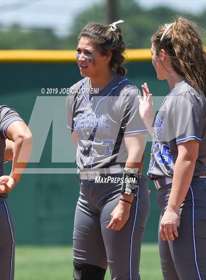 Thumbnail 2 in MacArthur [Douglas] vs O'Connor (UIL 6A Bi District) photogallery.