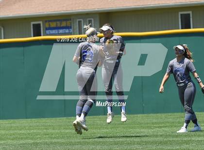 Thumbnail 1 in MacArthur [Douglas] vs O'Connor (UIL 6A Bi District) photogallery.