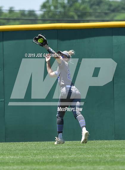 Thumbnail 2 in MacArthur [Douglas] vs O'Connor (UIL 6A Bi District) photogallery.