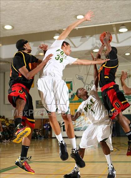 Thumbnail 2 in Poly vs. Dominguez (CIF SS D1 Playoffs) photogallery.