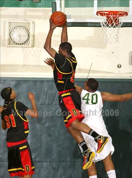 Thumbnail 2 in Poly vs. Dominguez (CIF SS D1 Playoffs) photogallery.
