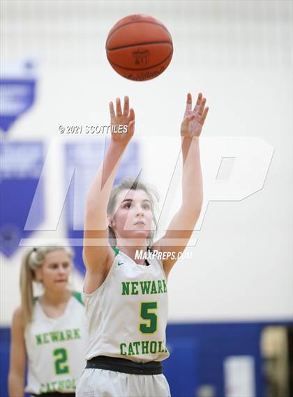 Thumbnail 2 in Waterford vs Newark Catholic (OHSAA D4 Regional Semifinal) photogallery.