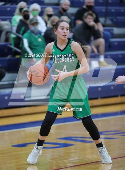 Thumbnail 2 in Waterford vs Newark Catholic (OHSAA D4 Regional Semifinal) photogallery.