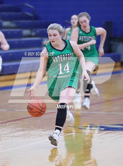 Thumbnail 2 in Waterford vs Newark Catholic (OHSAA D4 Regional Semifinal) photogallery.