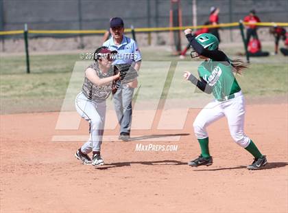 Thumbnail 2 in Miami vs. Ganado photogallery.