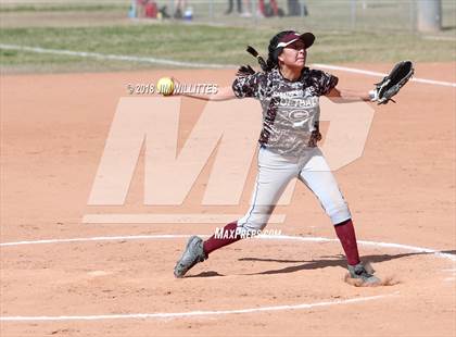 Thumbnail 2 in Miami vs. Ganado photogallery.