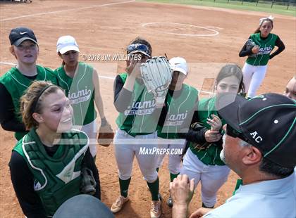 Thumbnail 1 in Miami vs. Ganado photogallery.