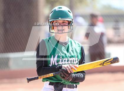 Thumbnail 2 in Miami vs. Ganado photogallery.