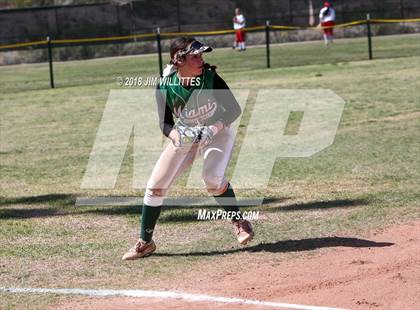 Thumbnail 2 in Miami vs. Ganado photogallery.