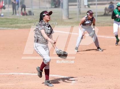 Thumbnail 1 in Miami vs. Ganado photogallery.
