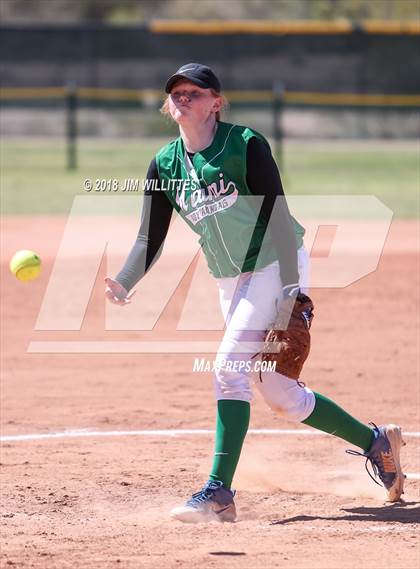 Thumbnail 2 in Miami vs. Ganado photogallery.