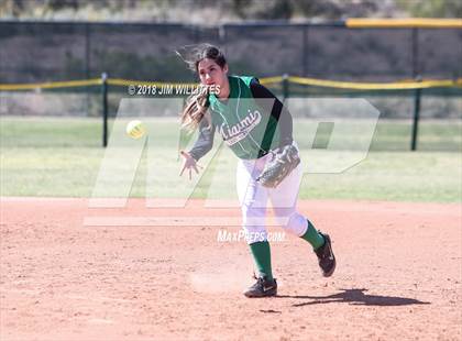 Thumbnail 2 in Miami vs. Ganado photogallery.