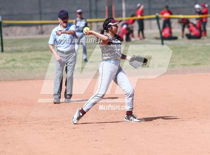 Thumbnail 3 in Miami vs. Ganado photogallery.