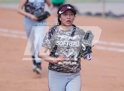 Thumbnail 3 in Miami vs. Ganado photogallery.