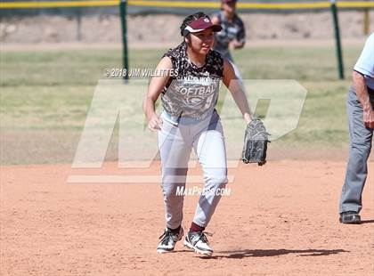 Thumbnail 2 in Miami vs. Ganado photogallery.