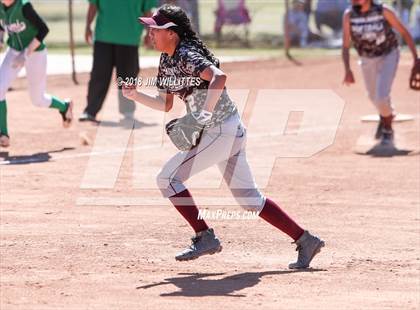 Thumbnail 1 in Miami vs. Ganado photogallery.