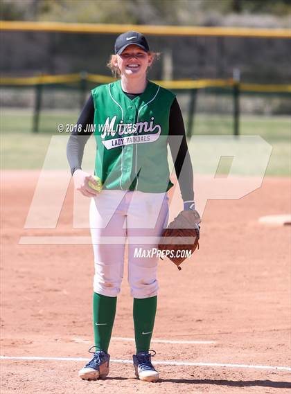 Thumbnail 3 in Miami vs. Ganado photogallery.