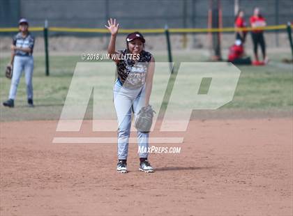 Thumbnail 2 in Miami vs. Ganado photogallery.