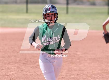 Thumbnail 1 in Miami vs. Ganado photogallery.