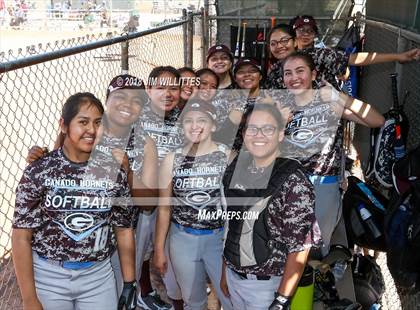 Thumbnail 1 in Miami vs. Ganado photogallery.
