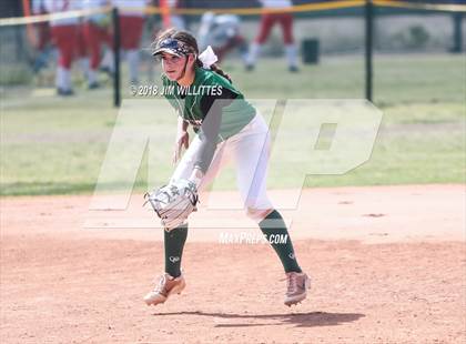 Thumbnail 2 in Miami vs. Ganado photogallery.