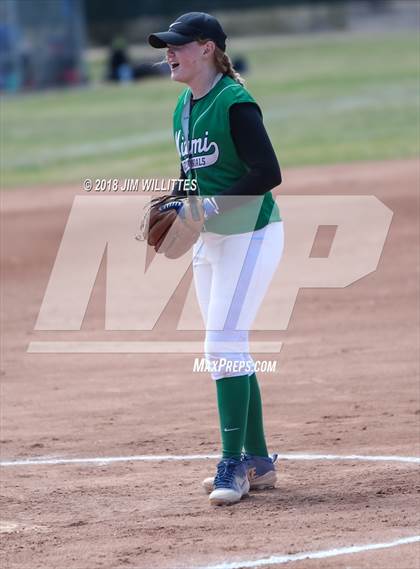 Thumbnail 1 in Miami vs. Ganado photogallery.