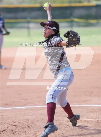 Thumbnail 3 in Miami vs. Ganado photogallery.