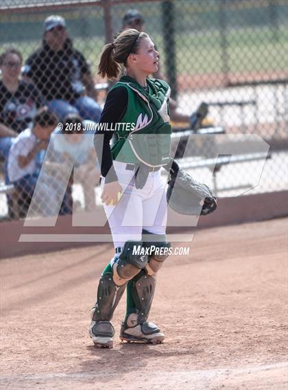 Thumbnail 2 in Miami vs. Ganado photogallery.