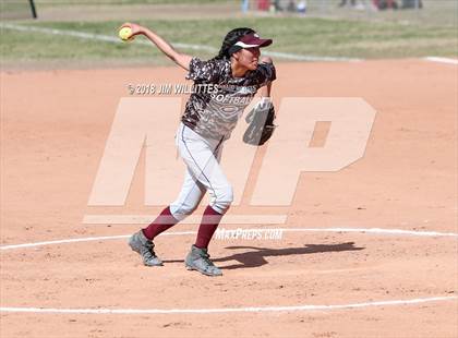 Thumbnail 2 in Miami vs. Ganado photogallery.