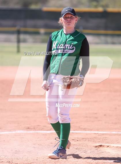 Thumbnail 3 in Miami vs. Ganado photogallery.