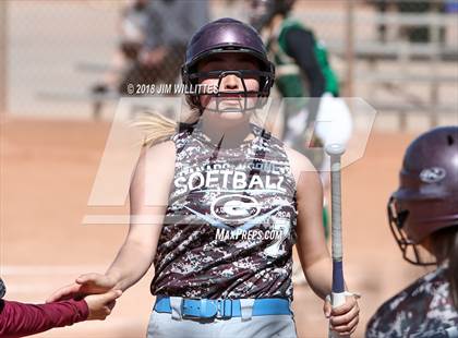 Thumbnail 2 in Miami vs. Ganado photogallery.