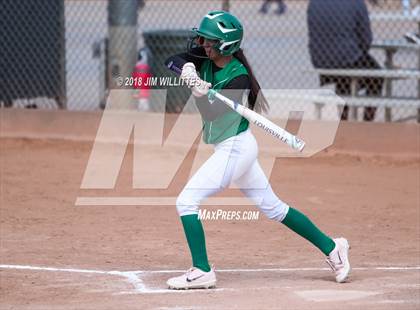 Thumbnail 2 in Miami vs. Ganado photogallery.